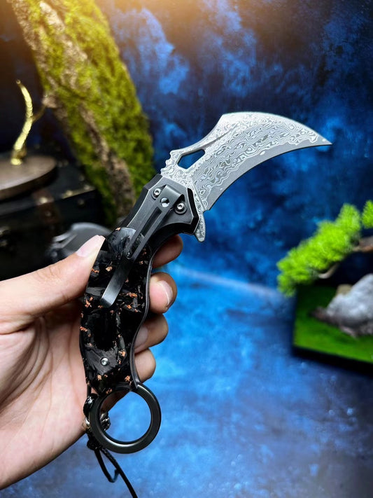 Handmade Damascus steel Folding Pocket EDC Knife,with pocket clip,2.8in blade Claw Hawkbill Folding Knife,Lining lock, wooden handle,Outdoor survival first-aid camping knife