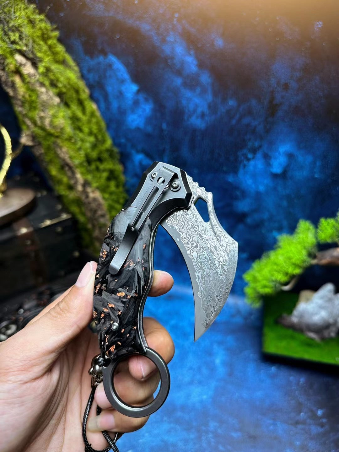 Handmade Damascus steel Folding Pocket EDC Knife,with pocket clip,2.8in blade Claw Hawkbill Folding Knife,Lining lock, wooden handle,Outdoor survival first-aid camping knife