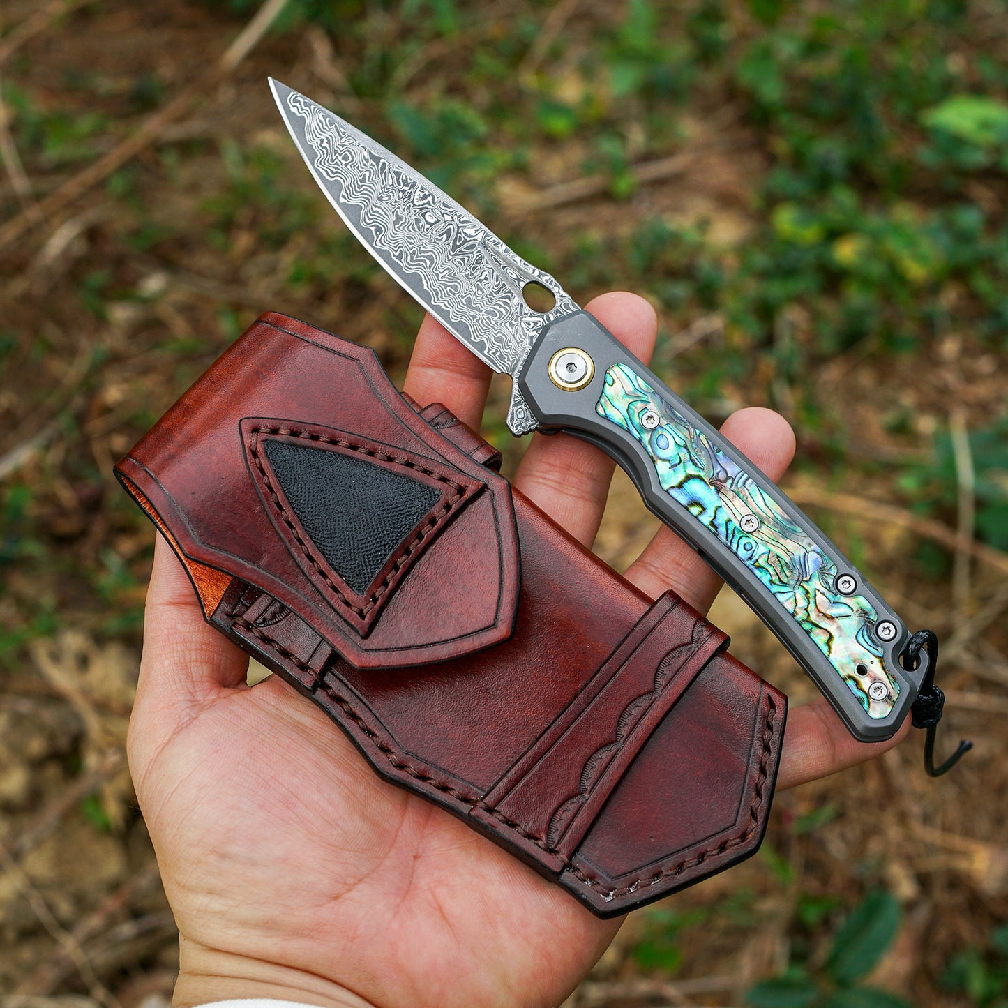 VNLA handmade Japan Damascus steel pocket knife,3.39in VG10 blade men and women Folding knife,With holster,Frame lock,Maple handle,Reversible Pocket Clip,Suitable for EDC outdoor camping
