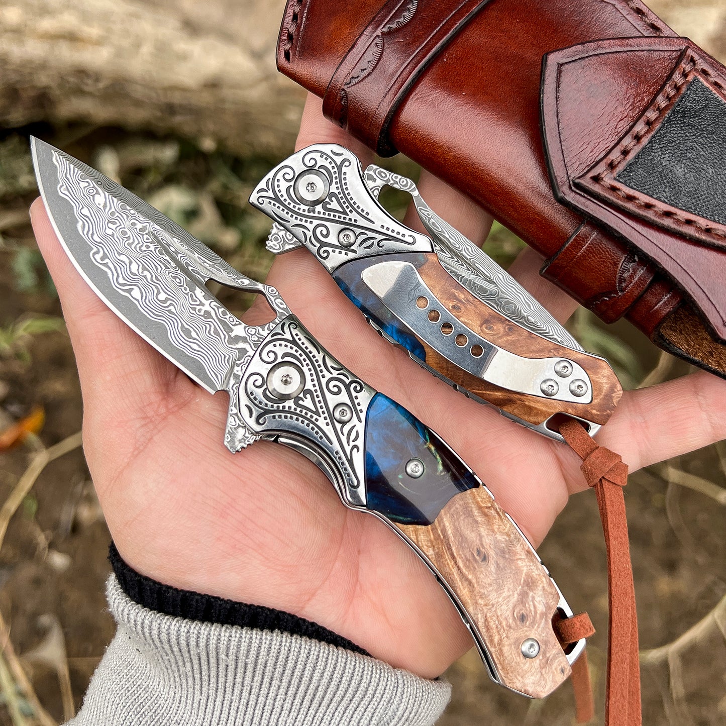 handmade Japan Damascus steel pocket knife，3.1" VG10 blade men and women Folding knife，With holster，Lining lock，resin and Maple handle，Suitable for EDC outdoor camping