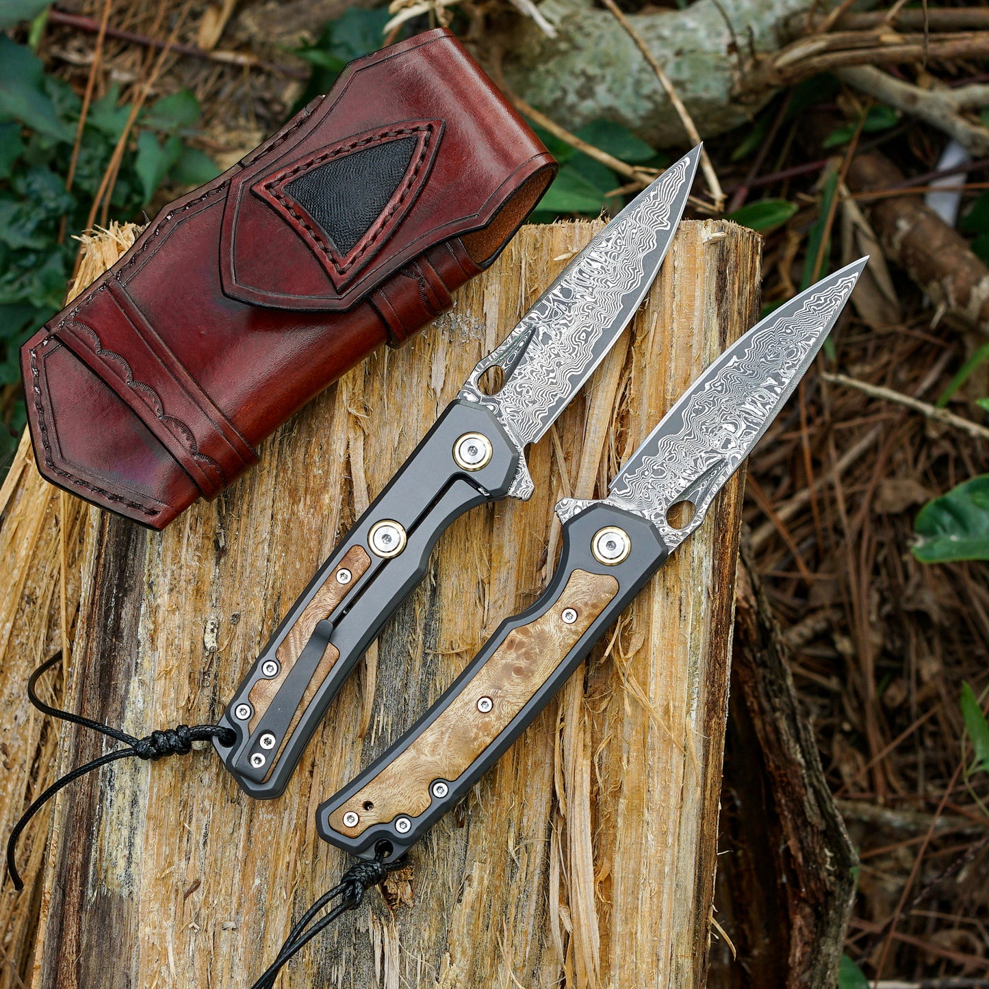 VNLA handmade Japan Damascus steel pocket knife,3.39in VG10 blade men and women Folding knife,With holster,Frame lock,Maple handle,Reversible Pocket Clip,Suitable for EDC outdoor camping