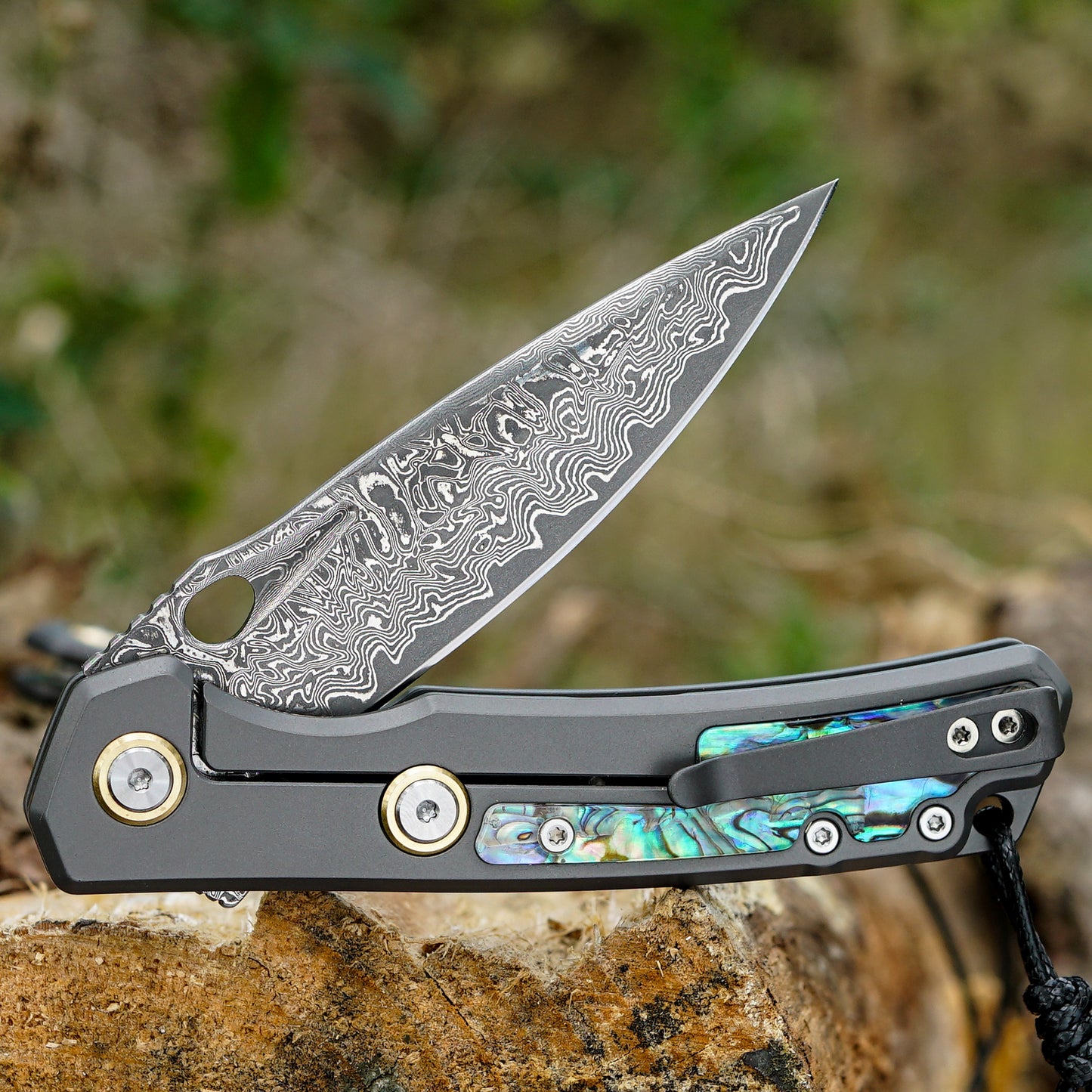 VNLA handmade Japan Damascus steel pocket knife,3.39in VG10 blade men and women Folding knife,With holster,Frame lock,Maple handle,Reversible Pocket Clip,Suitable for EDC outdoor camping